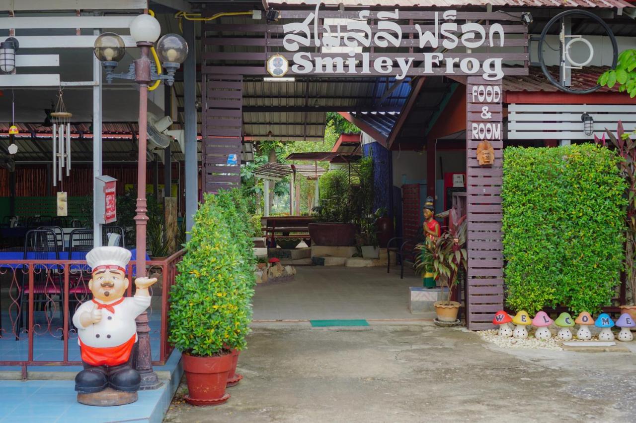Apartmán Smiley Frog Kanchanaburi Exteriér fotografie